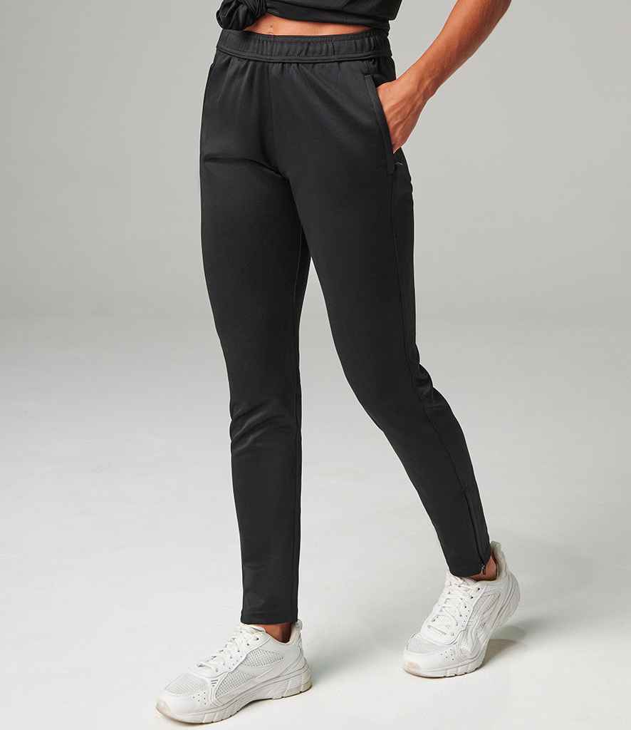 TL581 Black Model